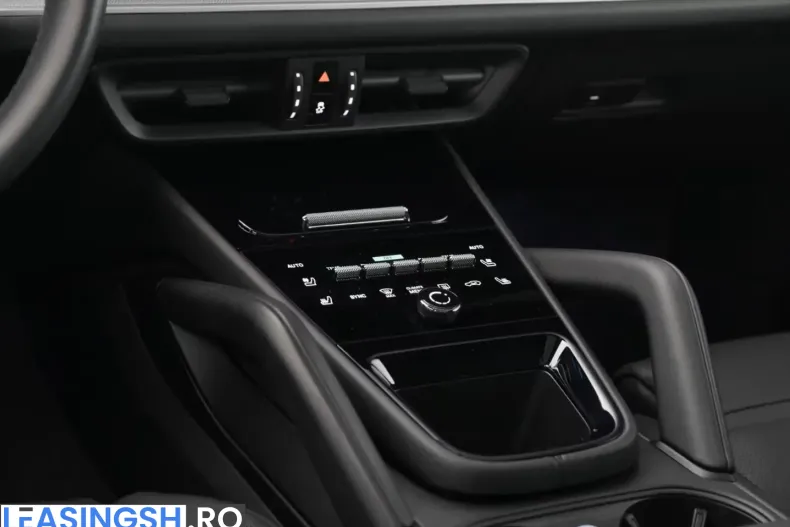 Porsche Cayenne din 2024 cu 18.525 km - oferta POR203897 - foto 24