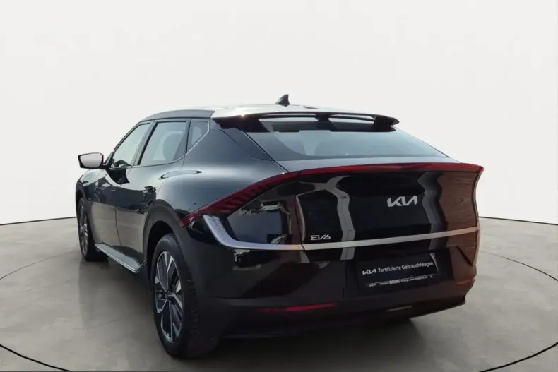 Kia EV6 din 2023 cu 49.791 km - oferta KIA203898 - foto 4