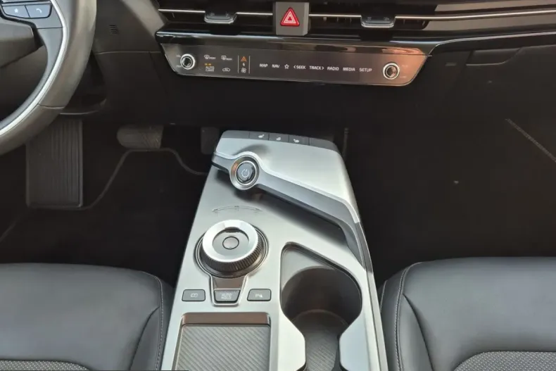 Kia EV6 din 2023 cu 49.791 km - oferta KIA203898 - foto 13