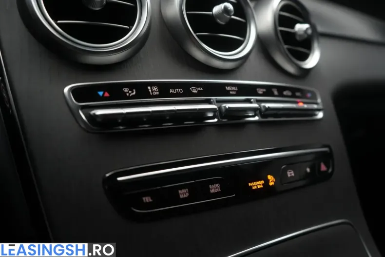 Mercedes-Benz GLC 300 (Clasa GLC) din 2021 cu 86.000 km - oferta MER203900 - foto 18