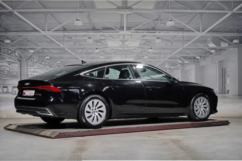 Audi A7 din 2021 cu 59.300 km - oferta AUD203902 - foto 4