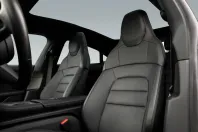 Porsche Taycan din 2023 cu 22.500 km - oferta POR203904 - foto 5