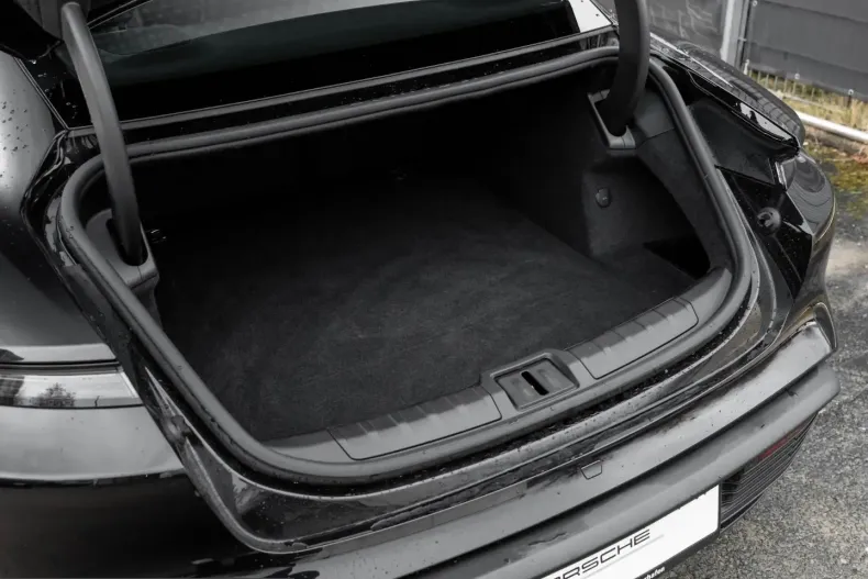 Porsche Taycan din 2023 cu 22.500 km - oferta POR203904 - foto 16