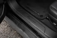 Porsche Taycan din 2023 cu 22.500 km - oferta POR203904 - foto 18