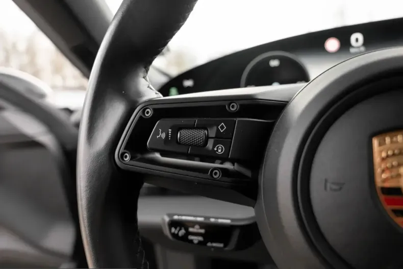 Porsche Taycan din 2023 cu 22.500 km - oferta POR203904 - foto 30