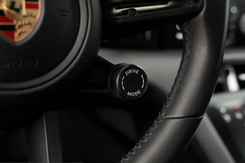 Porsche Taycan din 2023 cu 22.500 km - oferta POR203904 - foto 34