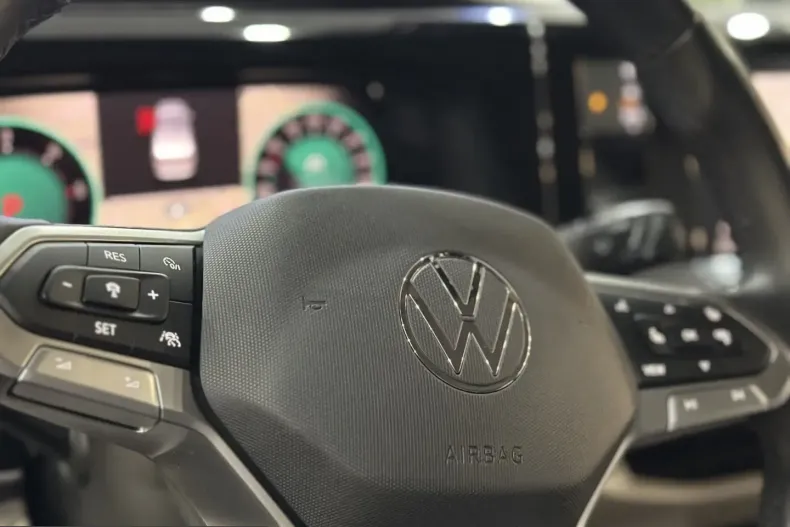 Volkswagen T7 Multivan din 2024 cu 79.000 km - oferta VOL203905 - foto 10