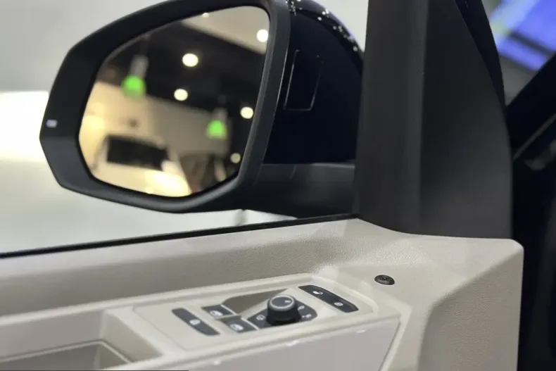 Volkswagen T7 Multivan din 2024 cu 79.000 km - oferta VOL203905 - foto 15