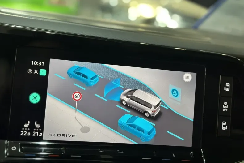 Volkswagen T7 Multivan din 2024 cu 79.000 km - oferta VOL203905 - foto 31