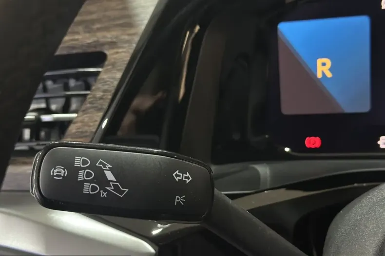 Volkswagen T7 Multivan din 2024 cu 79.000 km - oferta VOL203905 - foto 36