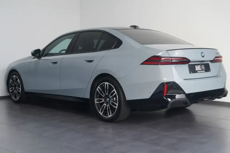 BMW i5 (Seria 5) din 2024 cu 47.437 km - oferta BMW203907 - foto 3