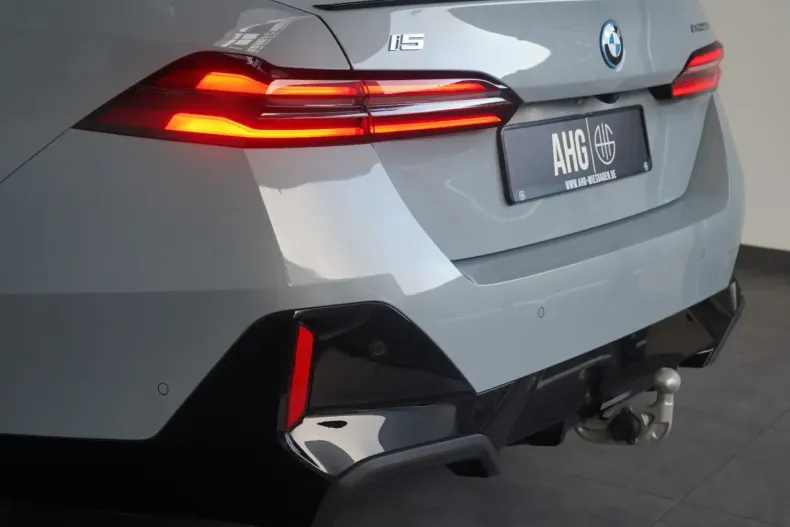 BMW i5 (Seria 5) din 2024 cu 47.437 km - oferta BMW203907 - foto 7