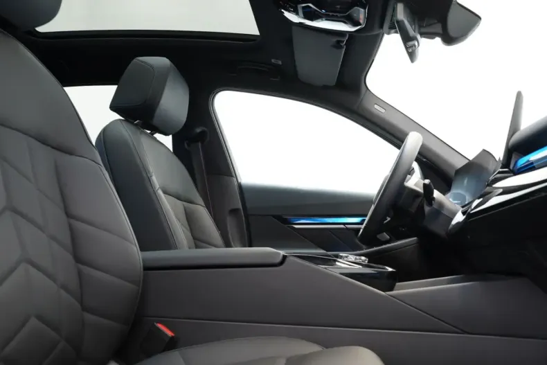 BMW i5 (Seria 5) din 2024 cu 47.437 km - oferta BMW203907 - foto 18