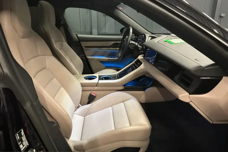 Porsche Taycan din 2023 cu 43.000 km - oferta POR203908 - foto 10