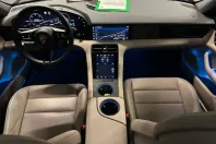 Porsche Taycan din 2023 cu 43.000 km - oferta POR203908 - foto 12