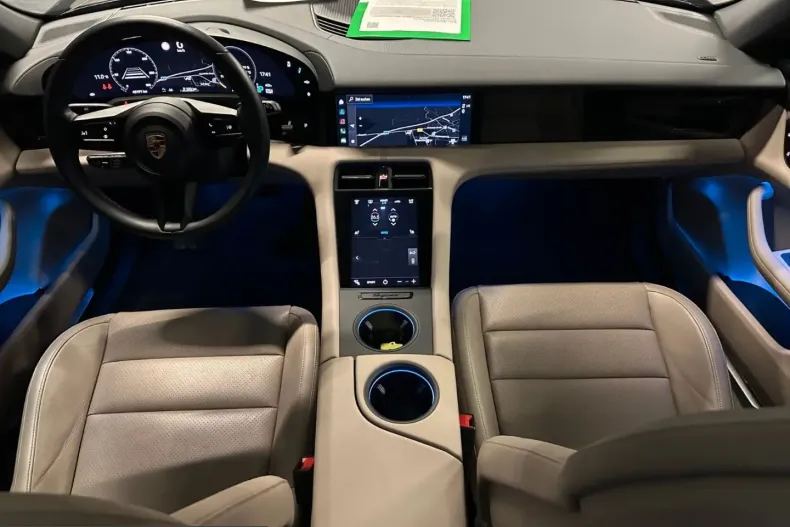 Porsche Taycan din 2023 cu 43.000 km - oferta POR203908 - foto 12