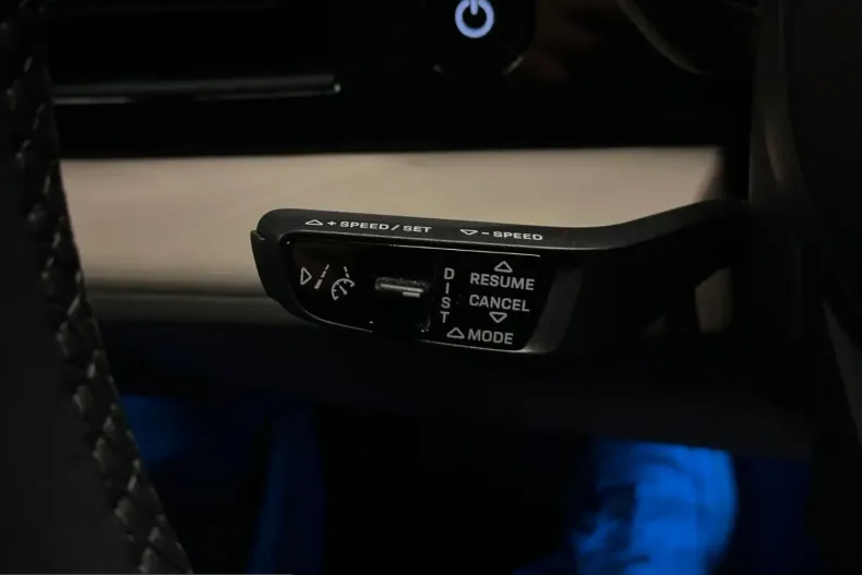 Porsche Taycan din 2023 cu 43.000 km - oferta POR203908 - foto 17