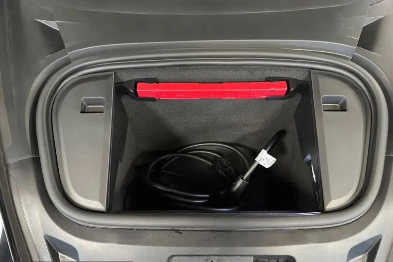 Porsche Taycan din 2023 cu 43.000 km - oferta POR203908 - foto 28