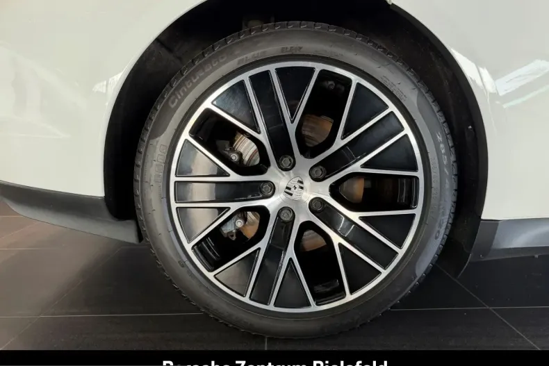 Porsche Taycan din 2023 cu 48.000 km - oferta POR203909 - foto 16