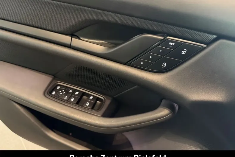 Porsche Taycan din 2023 cu 48.000 km - oferta POR203909 - foto 22