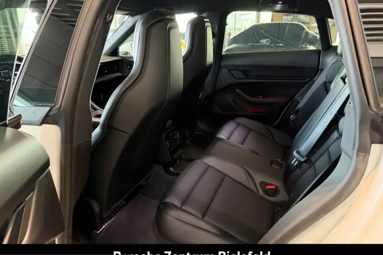 Porsche Taycan din 2023 cu 48.000 km - oferta POR203909 - foto 27