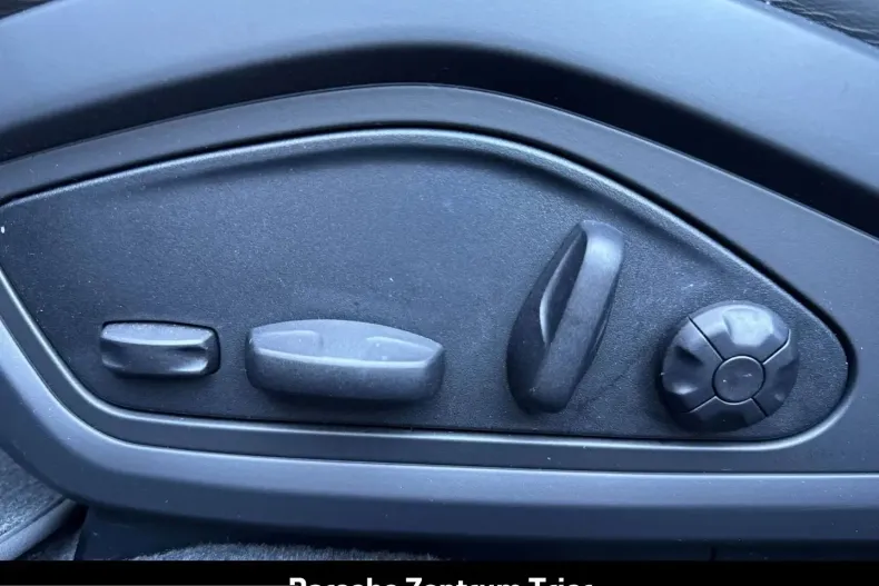 Porsche Taycan din 2023 cu 59.900 km - oferta POR203912 - foto 25