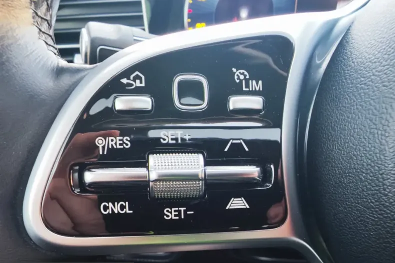 Mercedes-Benz GLE 350 (Clasa GLE) din 2022 cu 99.000 km - oferta MER203914 - foto 32