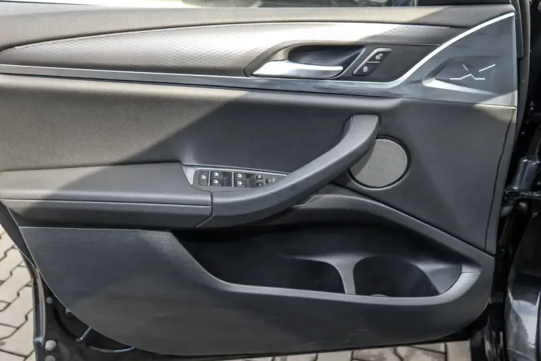 BMW X4 (Seria X) din 2024 cu 72.960 km - oferta BMW203916 - foto 19