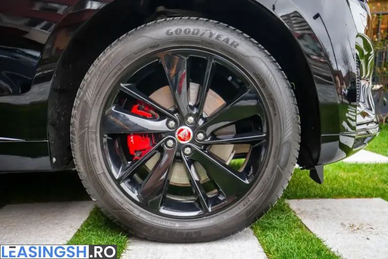 Jaguar F-Pace din 2023 cu 67.000 km - oferta JAG203917 - foto 4