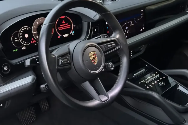 Porsche Cayenne din 2022 cu 41.417 km - oferta POR203918 - foto 10