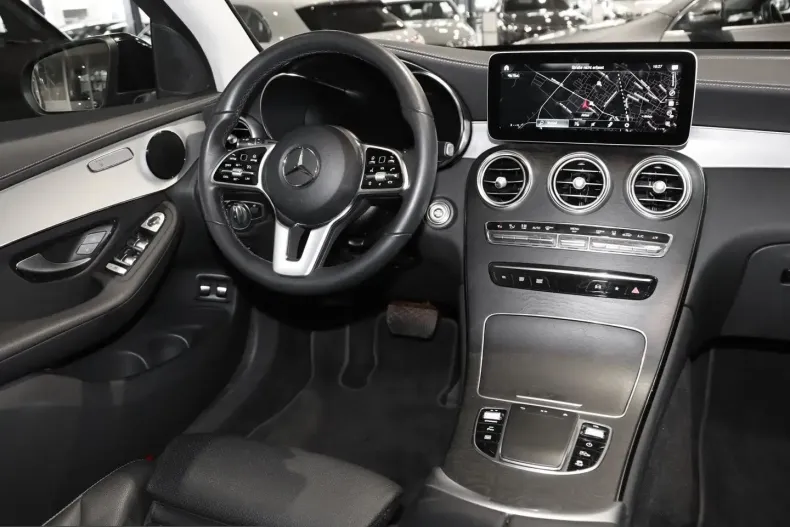 Mercedes-Benz GLC 300 (Clasa GLC) din 2021 cu 48.739 km - oferta MER203919 - foto 5