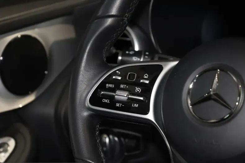 Mercedes-Benz GLC 300 (Clasa GLC) din 2021 cu 48.739 km - oferta MER203919 - foto 10