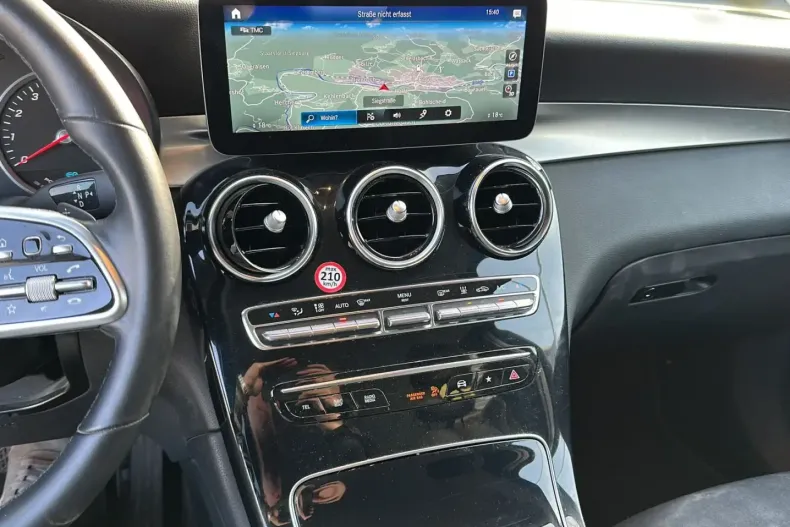 Mercedes-Benz GLC 300 (Clasa GLC) din 2022 cu 93.693 km - oferta MER203920 - foto 5