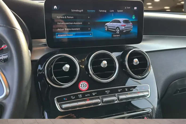 Mercedes-Benz GLC 300 (Clasa GLC) din 2022 cu 93.693 km - oferta MER203920 - foto 11