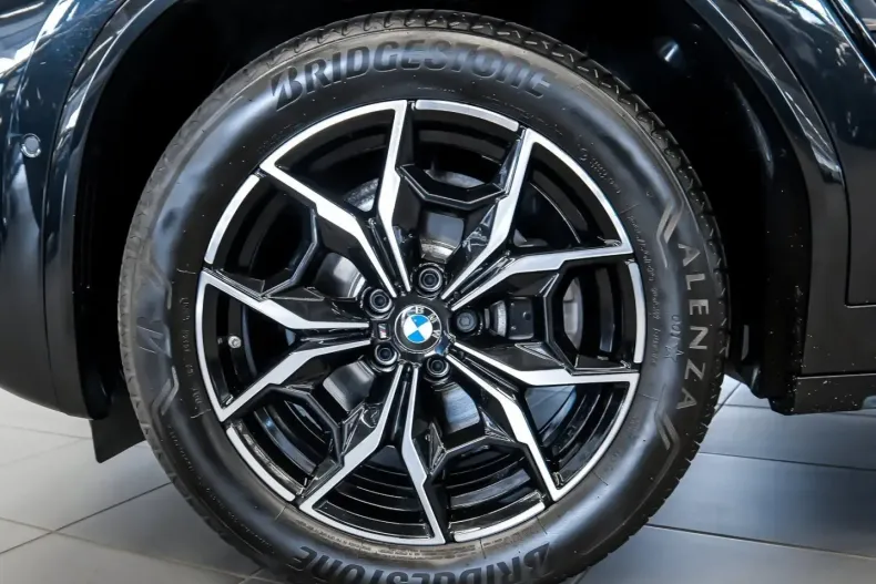 BMW X4 (Seria X) din 2024 cu 18.604 km - oferta BMW203926 - foto 4