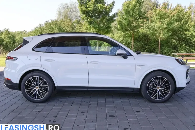 Porsche Cayenne din 2023 cu 10.500 km - oferta POR203929 - foto 5