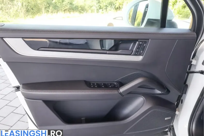 Porsche Cayenne din 2023 cu 10.500 km - oferta POR203929 - foto 22