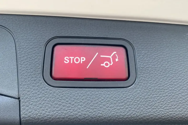 Mercedes-Benz GLC 300 (Clasa GLC) din 2022 cu 67.197 km - oferta MER203931 - foto 25