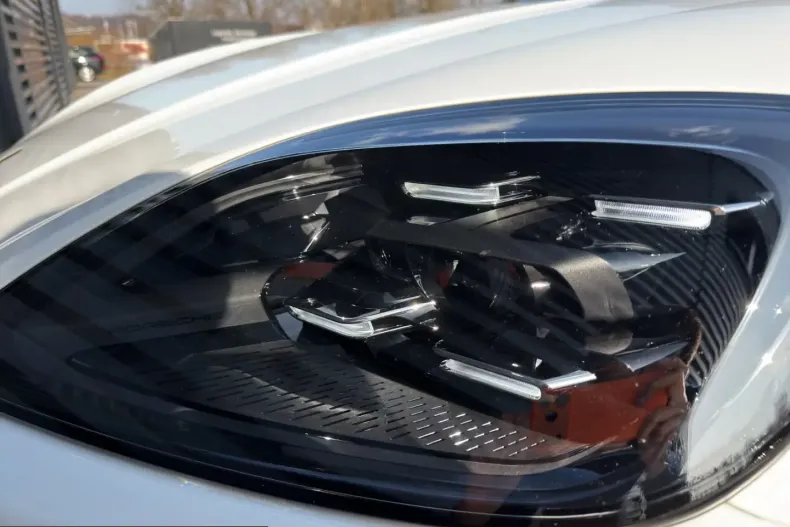 Porsche Cayenne din 2024 cu 27.100 km - oferta POR203933 - foto 7