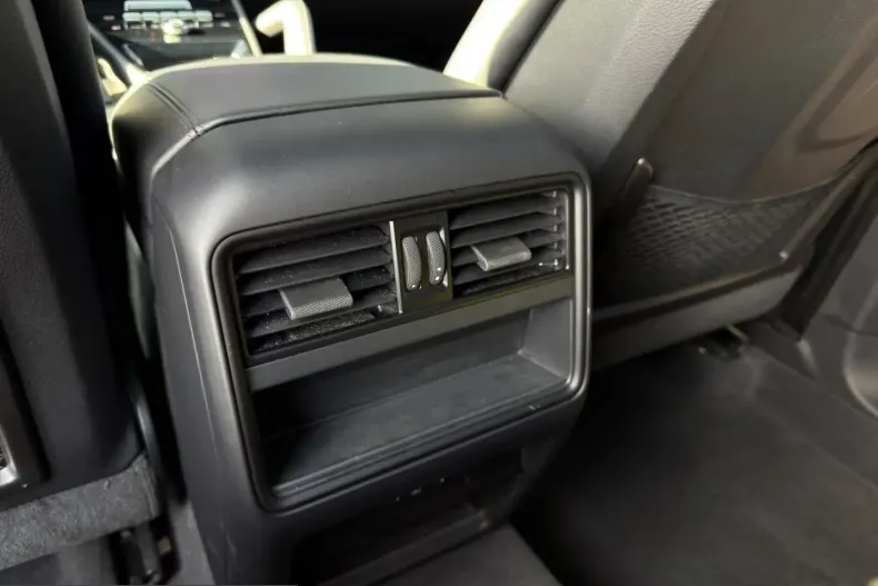 Porsche Cayenne din 2024 cu 27.100 km - oferta POR203933 - foto 13