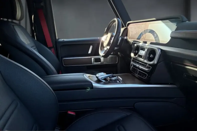 Mercedes-Benz G 500 (Clasa G) din 2022 cu 56.000 km - oferta MER203934 - foto 17