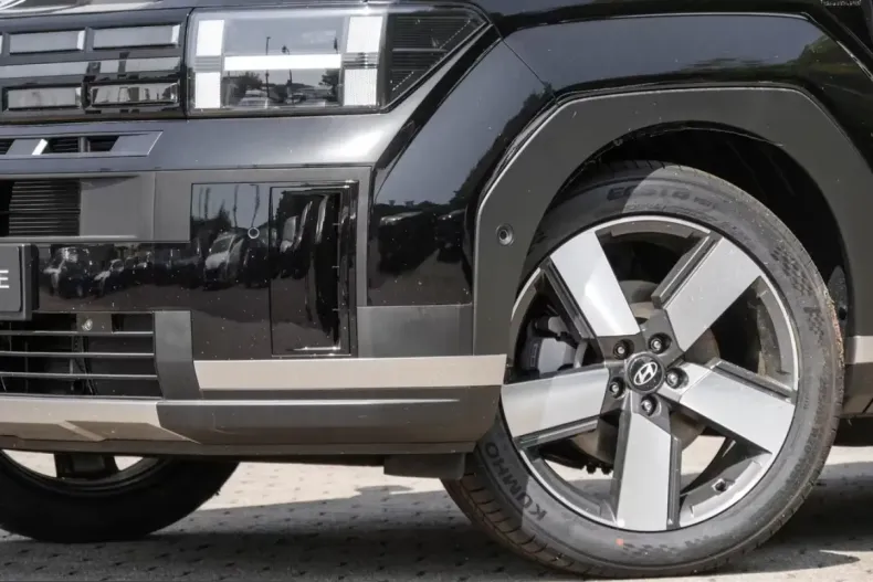 Hyundai Santa Fe din 2025 cu 9.900 km - oferta HYU203941 - foto 15