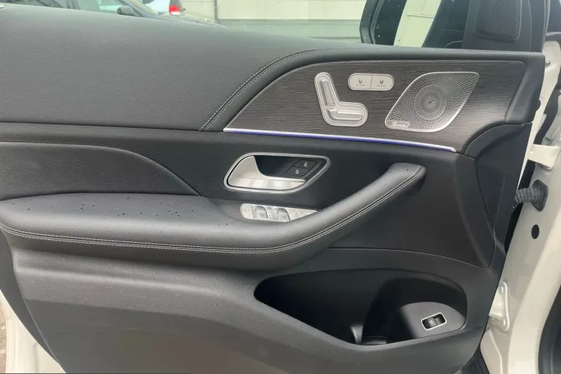 Mercedes-Benz GLE 350 (Clasa GLE) din 2024 cu 26.540 km - oferta MER203944 - foto 24