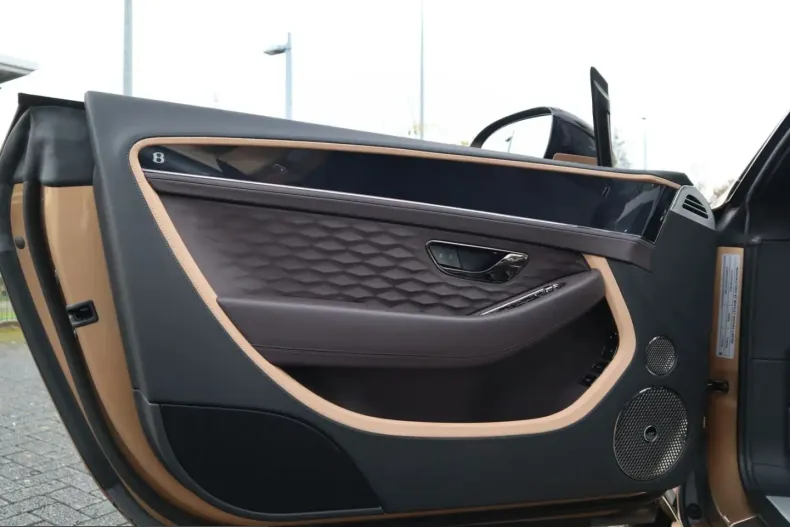 Bentley Continental GTC din 2025 cu 7.590 km - oferta BEN203954 - foto 17