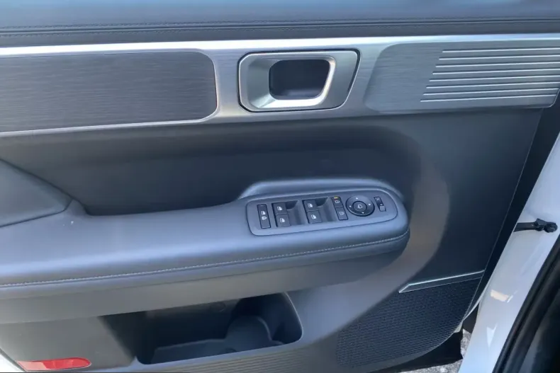 Hyundai Santa Fe din 2025 cu 17.540 km - oferta HYU203961 - foto 19