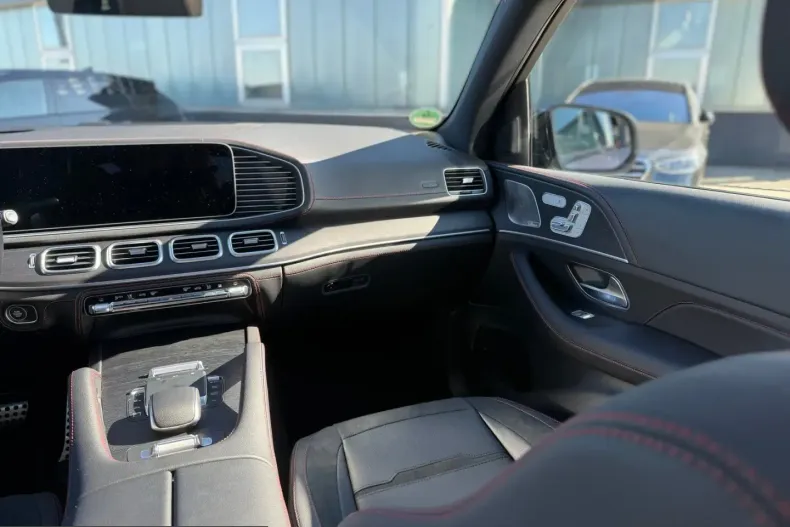 Mercedes-Benz GLE 53 AMG (Clasa GLE) din 2024 cu 21.900 km - oferta MER203963 - foto 8