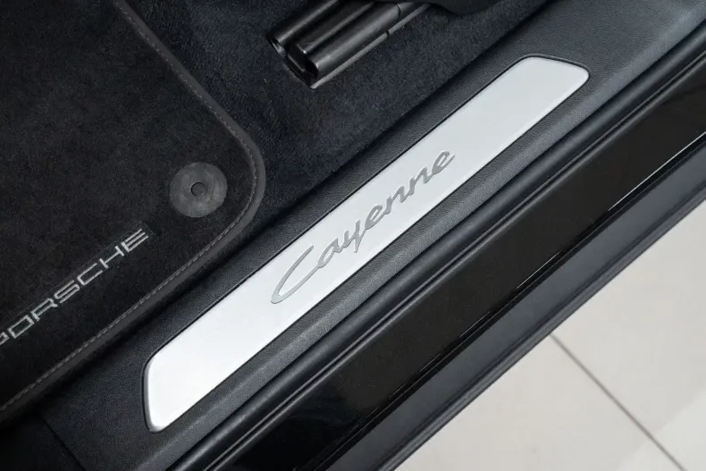 Porsche Cayenne din 2023 cu 61.514 km - oferta POR203966 - foto 7