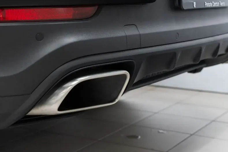 Porsche Cayenne din 2023 cu 61.514 km - oferta POR203966 - foto 8