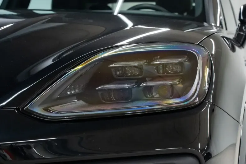 Porsche Cayenne din 2023 cu 61.514 km - oferta POR203966 - foto 9