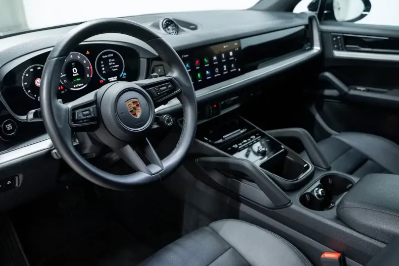 Porsche Cayenne din 2023 cu 61.514 km - oferta POR203966 - foto 26